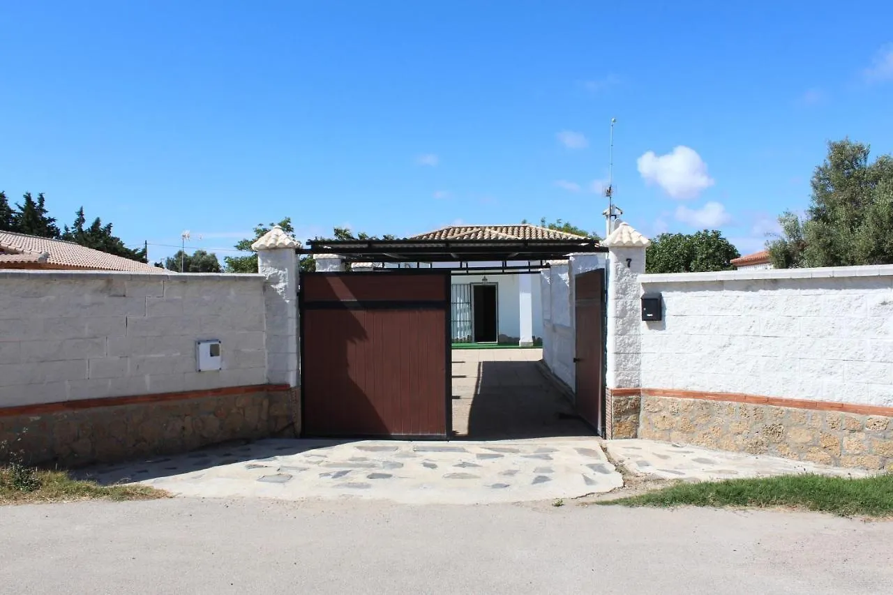 הוילה צ'יקלנה דה לה פרונטרה Chalet Astilbe - Con Piscina Privada בית נופש