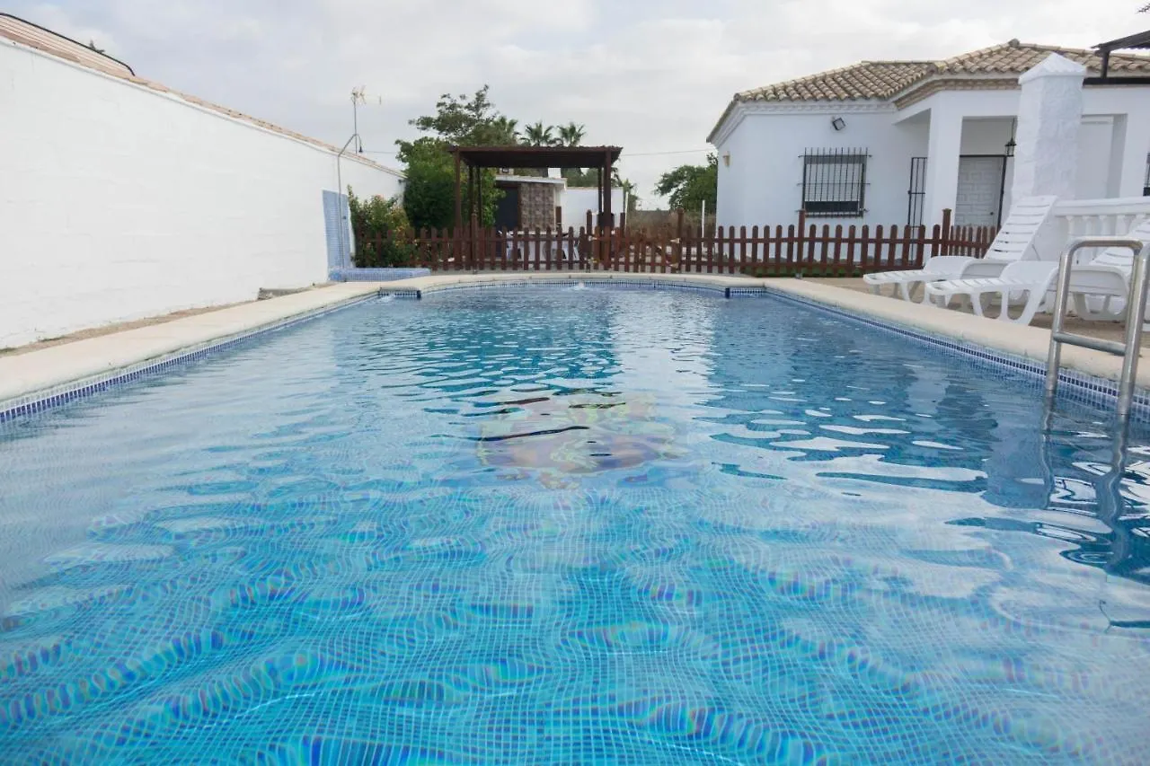 הוילה צ'יקלנה דה לה פרונטרה Chalet Astilbe - Con Piscina Privada בית נופש